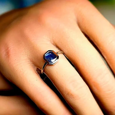 14k White Gold Matte Sapphire Ring