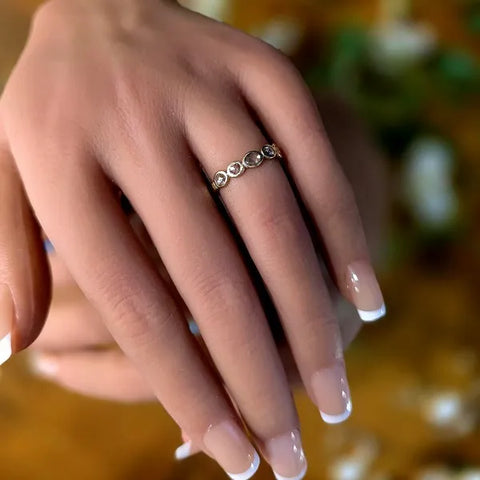 14K Yellow Gold Rose Cut Oval Band