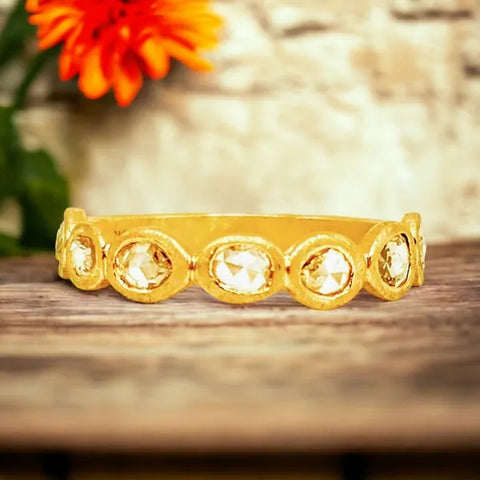 14K Yellow Gold Rose Cut Oval Band